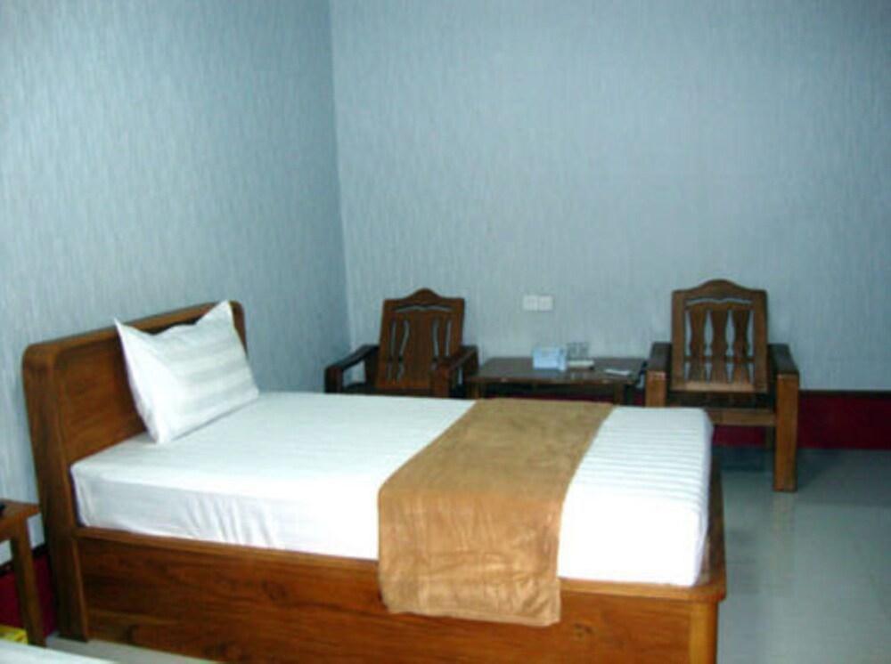Aung Tha Pyay Hotel 3 Rangun Kültér fotó