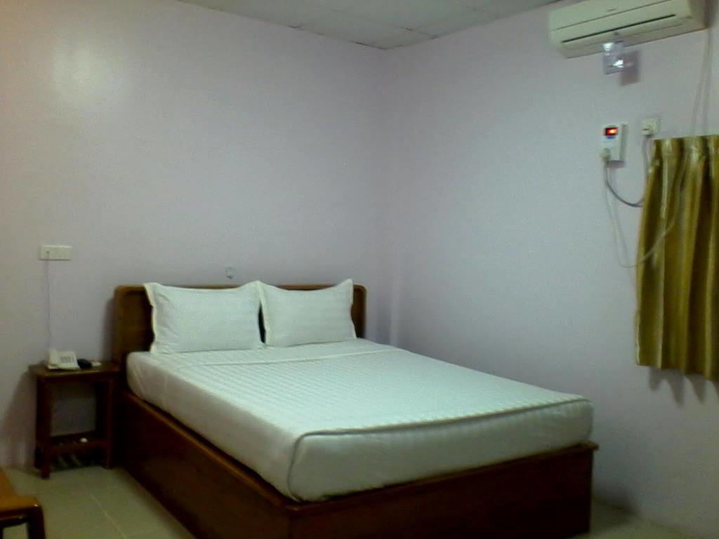 Aung Tha Pyay Hotel 3 Rangun Szoba fotó