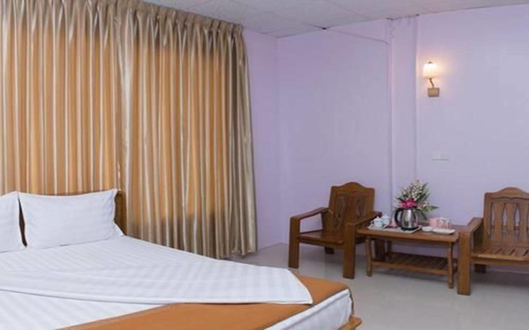 Aung Tha Pyay Hotel 3 Rangun Kültér fotó