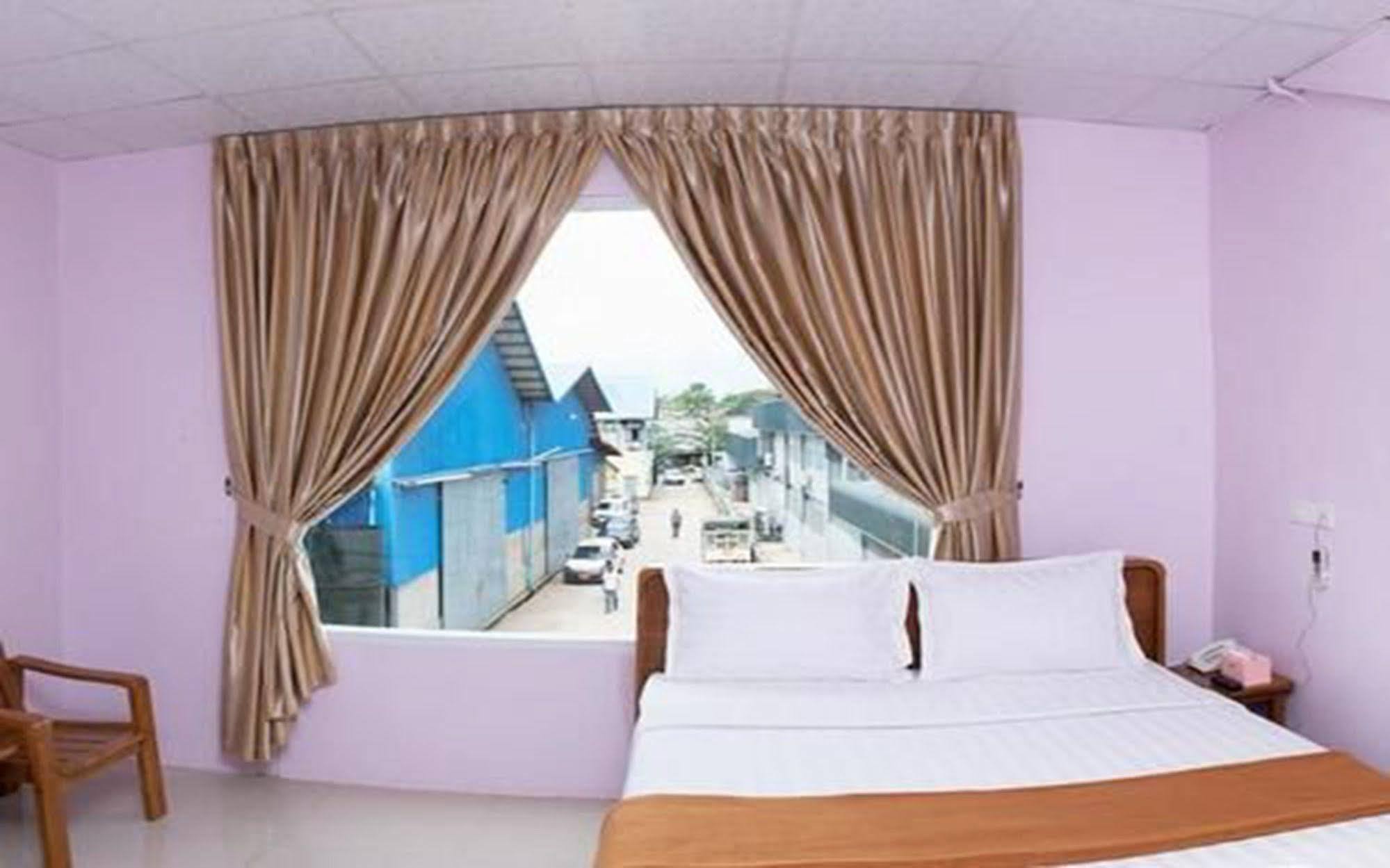 Aung Tha Pyay Hotel 3 Rangun Kültér fotó