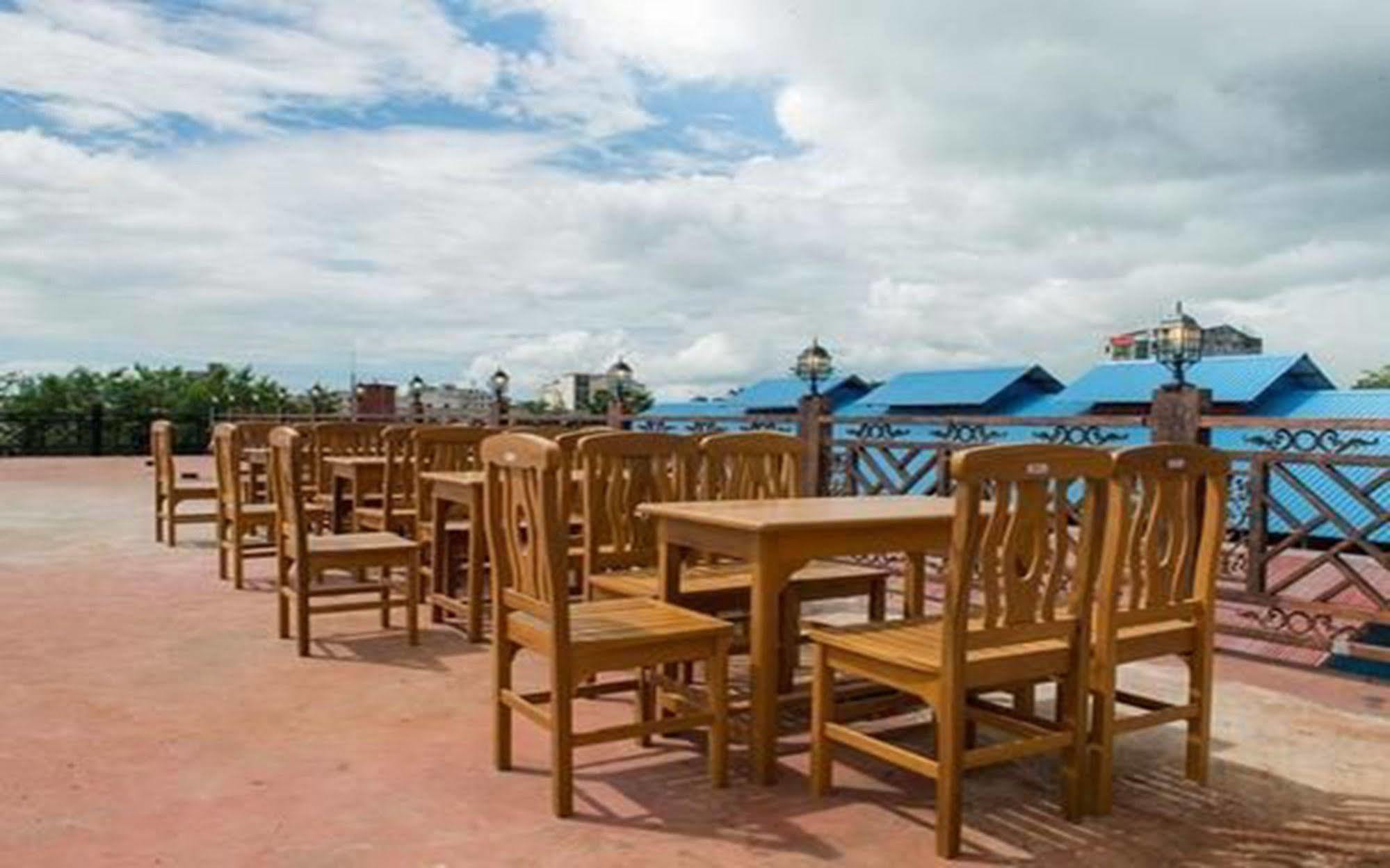Aung Tha Pyay Hotel 3 Rangun Kültér fotó